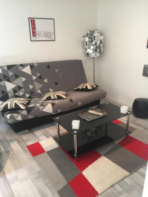 Charmant F2 Rdc cour privative